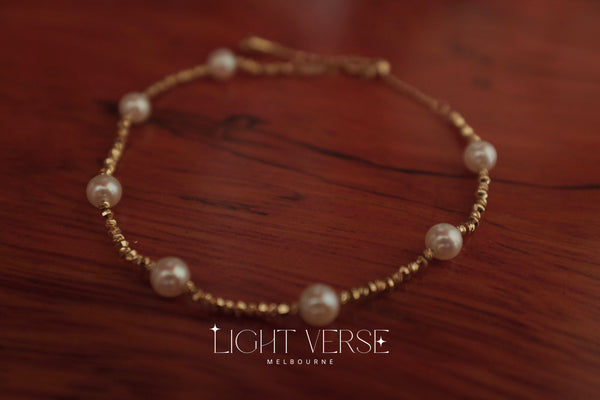 Gilded Lily Bracelet – 18k Solid Gold Beads and Akoya Pearl Bracelet